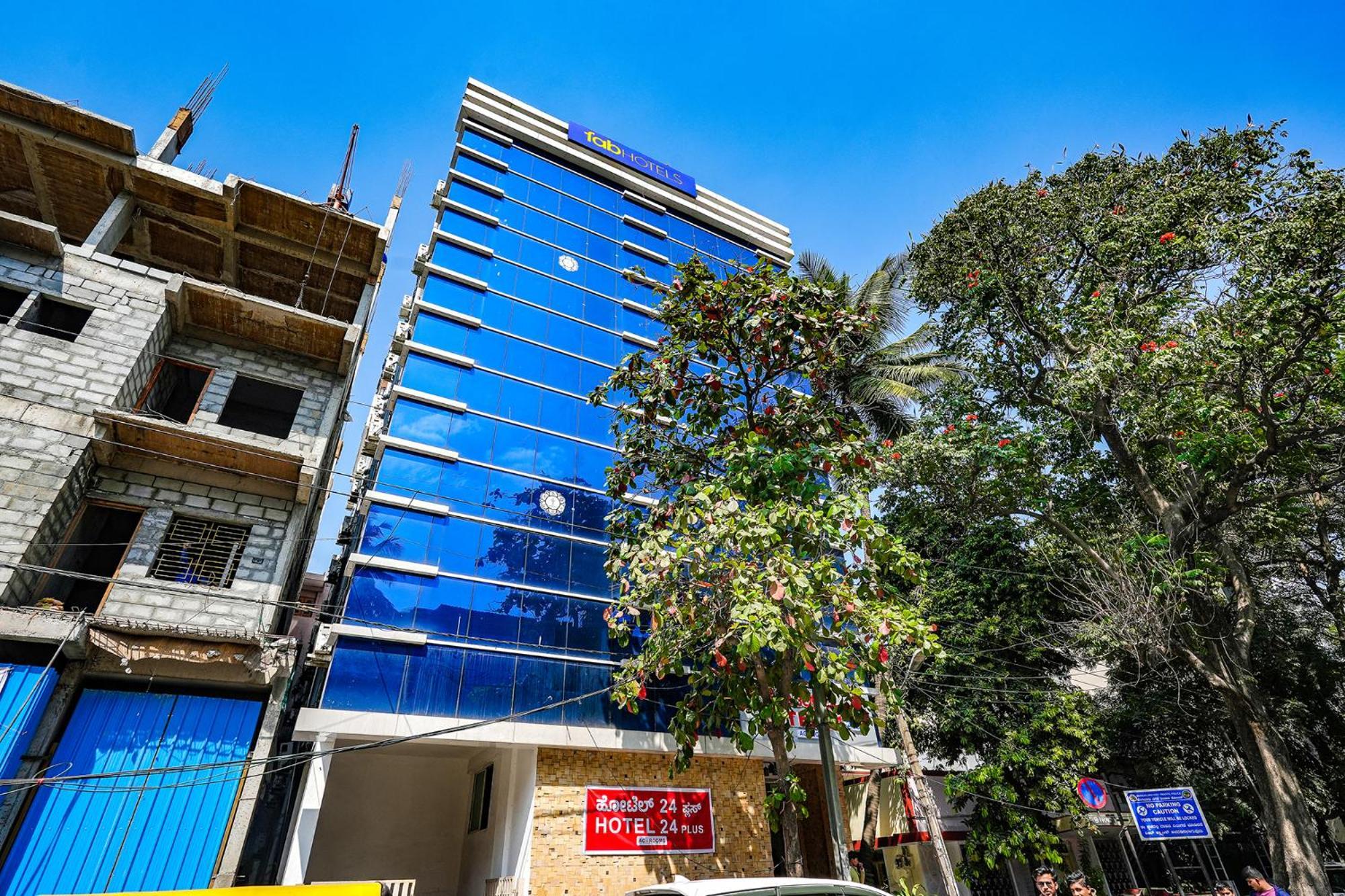 Fabexpress 24 Plus - Nr Sagar Hospital Bangalore Exterior photo